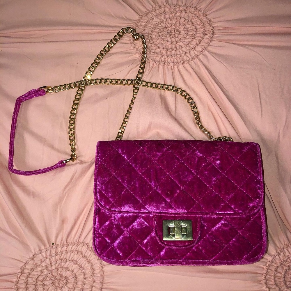 Velvet Cush shoulder bag.